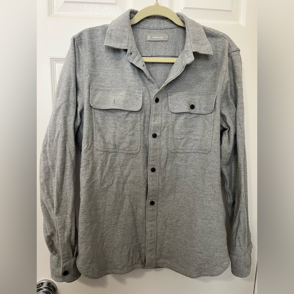 Everlane The Heavyweight Overshirt. Size medium. Gray.